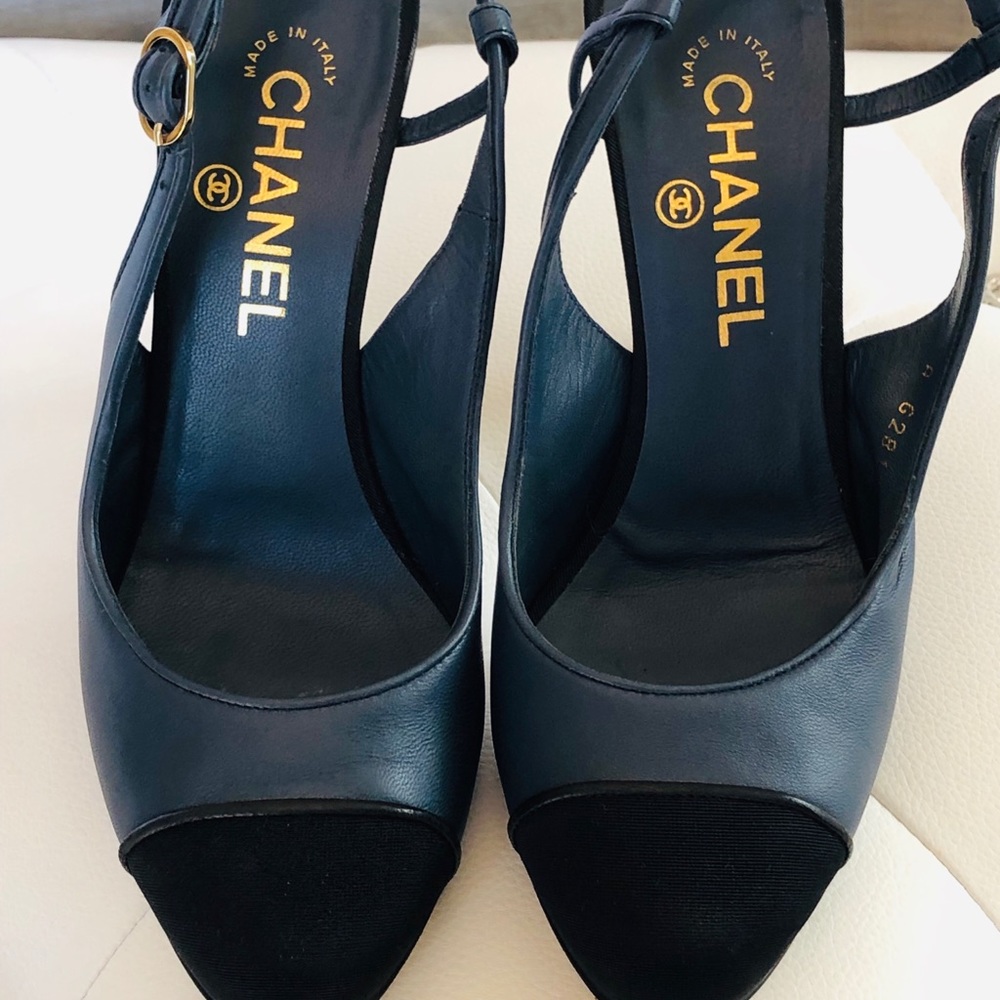 CHANEL Cap Toe Platform Slingback - Picture 2 of 8